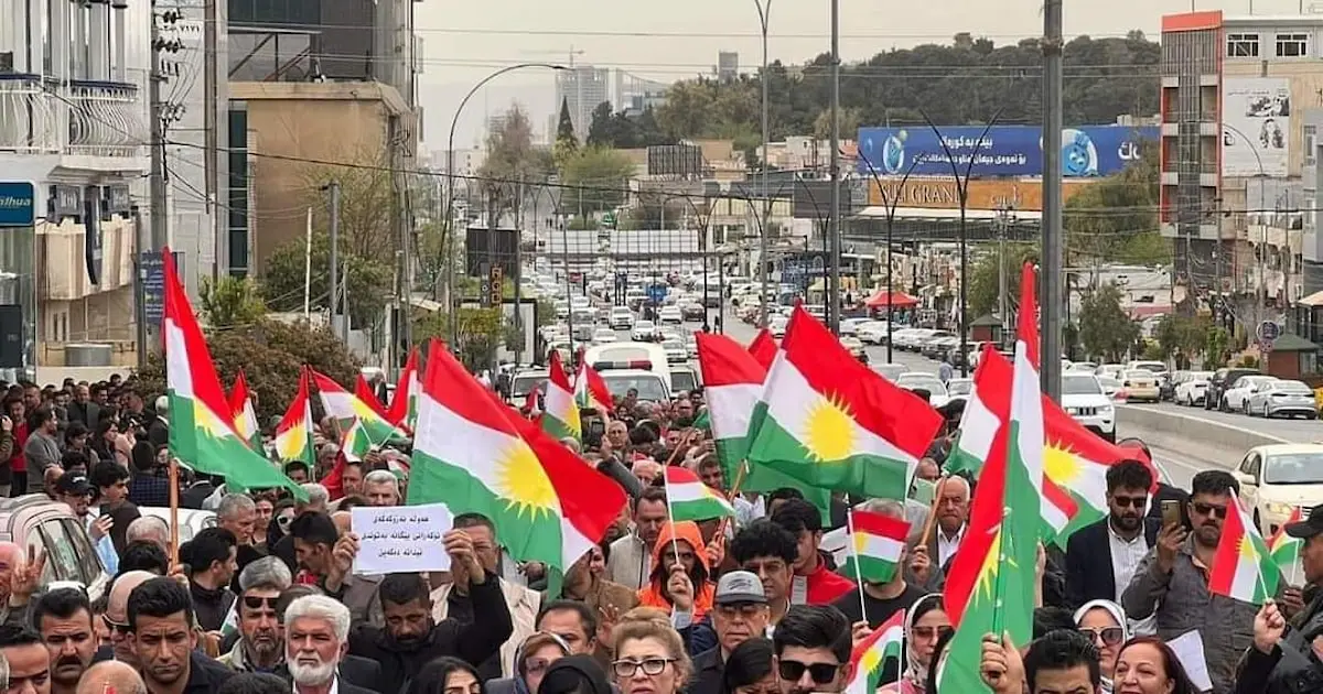 احتجاجات في السليمانية تنديداً باستهداف المطار