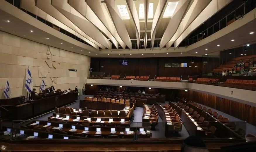 أزمة قانون التجنيد تدفع بكيان العدو نحو انتخابات مبكرة