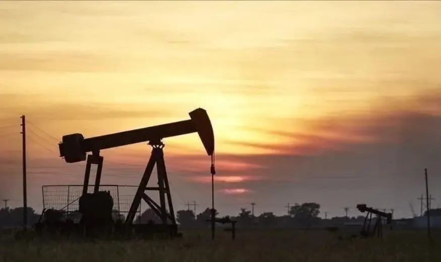تداعيات التصعيد العسكري في الخليج تدفع أسعار النفط لتجاوز حاجز الـ 90 دولاراً