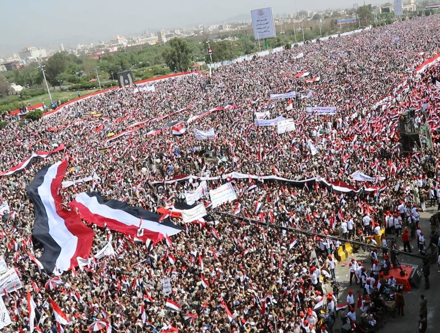 "الغارديان": سيطرة أنصار الله على ساحل البحر الأحمر "كارثة استراتيجية" للرياض وواشنطن