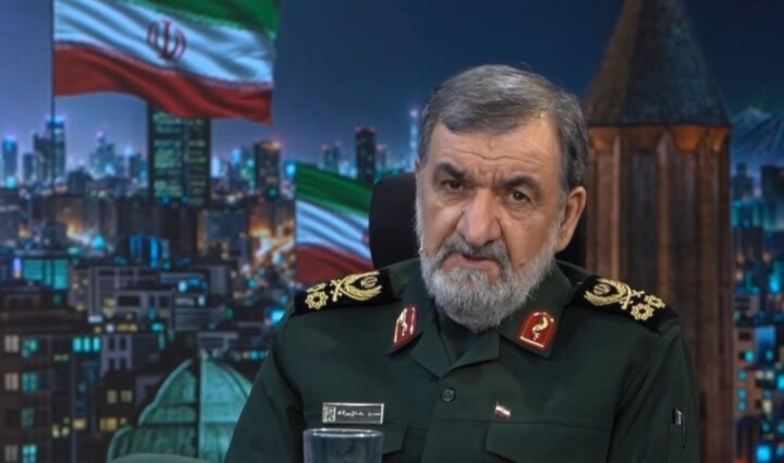 رضائي مرحباً بنظام ما بعد الهيمنة الأميركية: عجز واشنطن عن فتح مضيق هرمز أكبر من المسافة بينهما