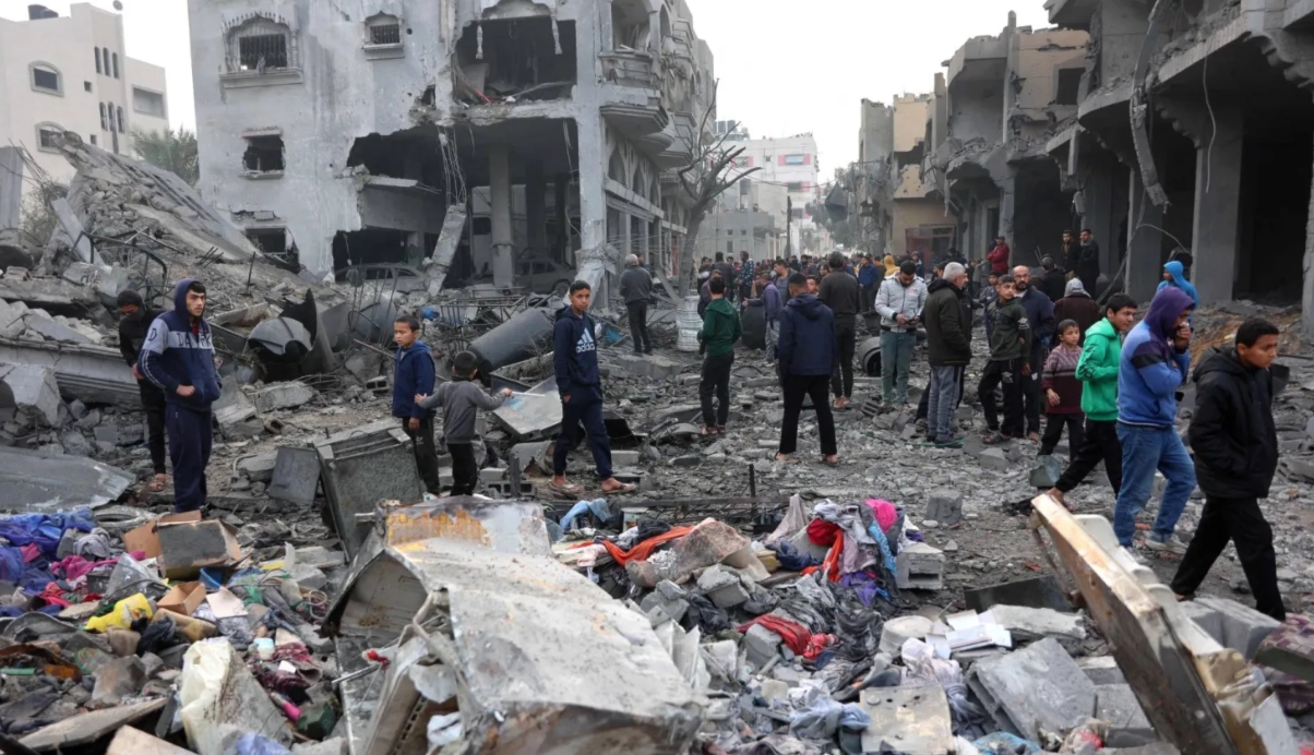غزة: شهيد وعدد من الإصابات خلال الساعات الأخيرة وارتفاع حصيلة العدوان إلى 73,399 شهيداً