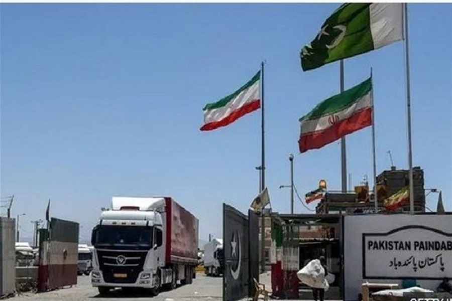 إيران وباكستان تشددان على أهمية إطلاق ممر اقتصادي يضمهما مع الصين وتوسيع التعاون الاستثماري