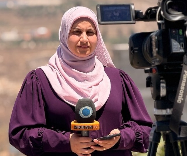 الاحتلال يعتقل الصحفية نقاء حامد ويشن حملة مداهمات واسعة بالضفة