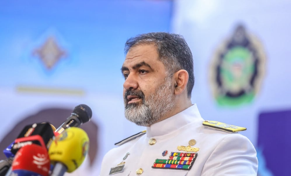 قائد بحرية الجيش الإيراني: نتصدى للأعداء ولن نسمح بالاقتراب من حدودنا