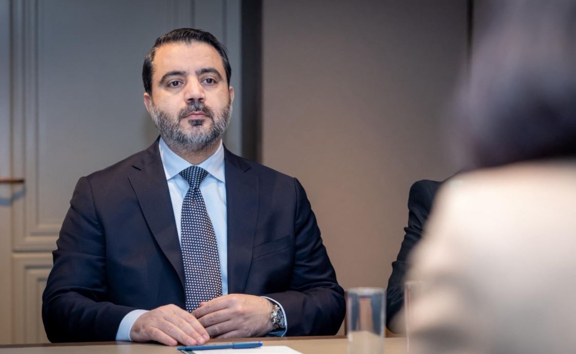 تقرير لـ"أكسيوس": اجتماع رفيع المستوى بين وزير الخارجية السوري ورئيس "الموساد" لتهدئة التوتر