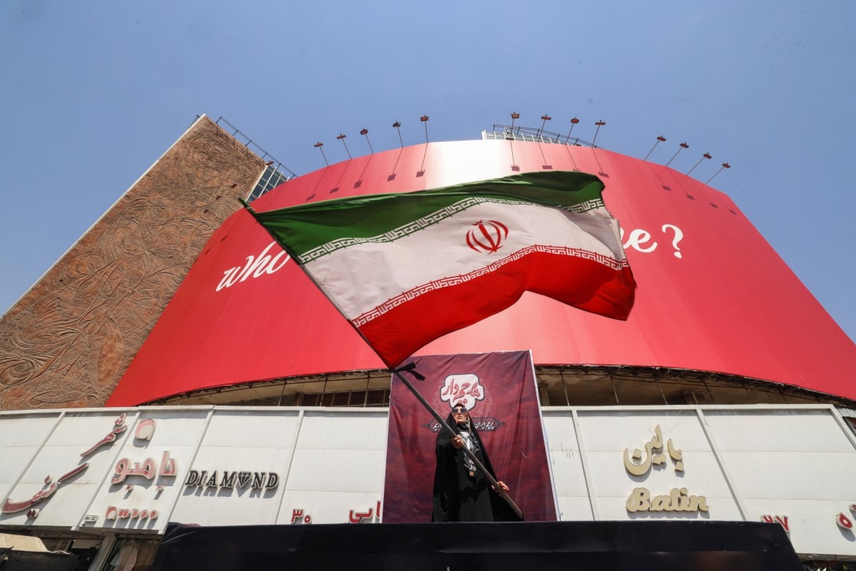 طهران تنفي عبر وكالة "فارس" إجراء محادثات مباشرة مع واشنطن وتؤكد تعليقها