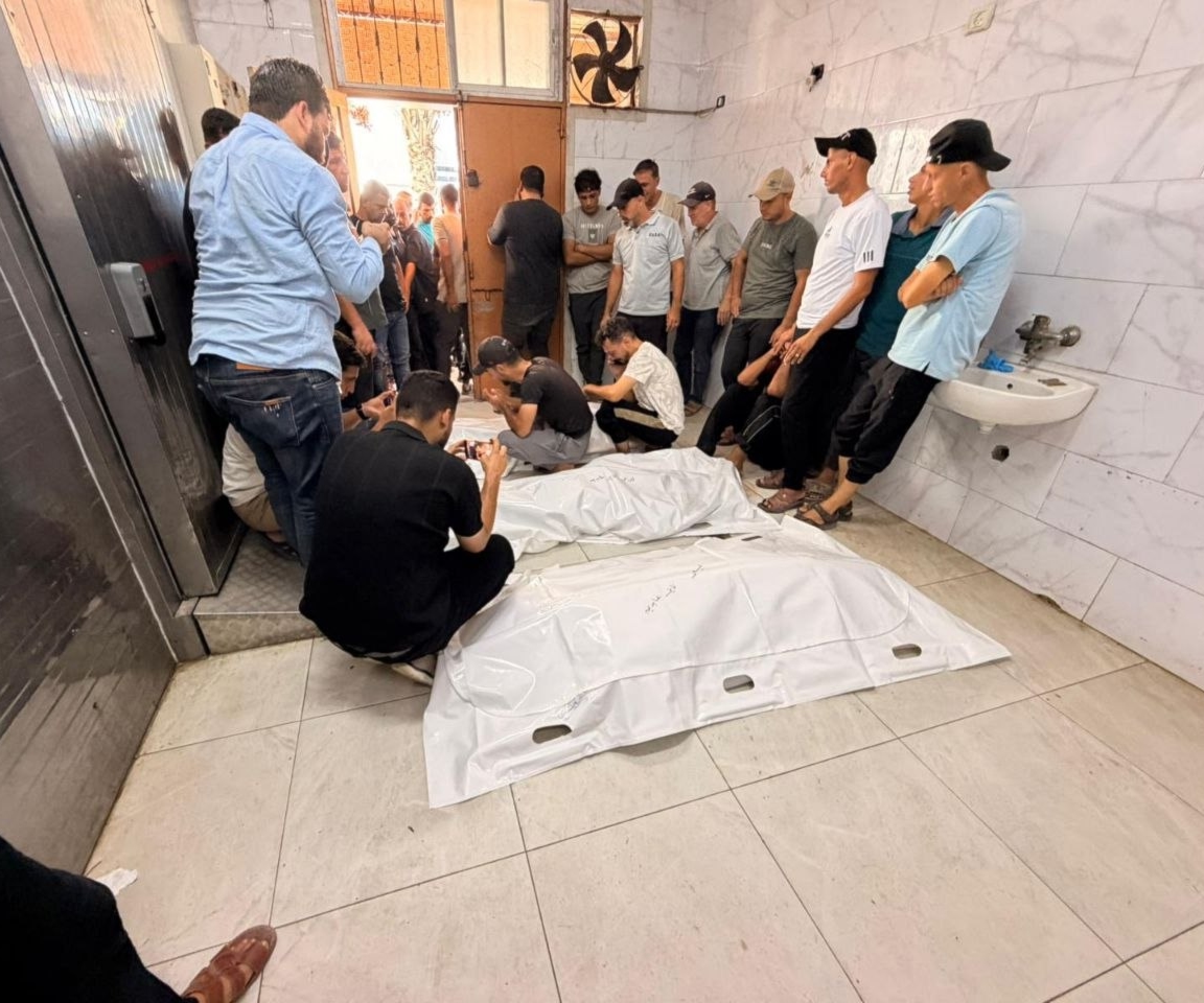 استشهاد ثلاثة فلسطينيين وإصابة آخر في غстоات وإطلاق نار إسرائيلي وسط وجنوب قطاع غزة