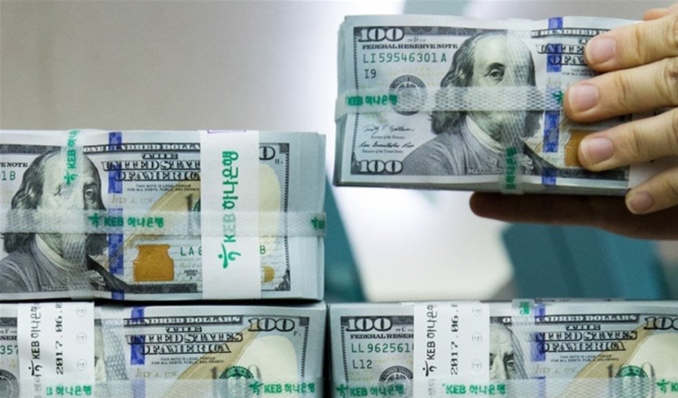 الديون الفيدرالية الأمريكية تتجاوز 40 تريليون دولار وسط تحذيرات من مسار كارثي