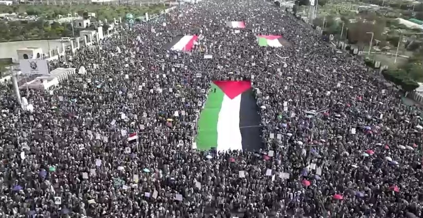 رئيس هيئة الأركان في اليمن يوجه رسالتين للقسام وسرايا القدس ويؤكد الجاهزية لأي تصعيد
