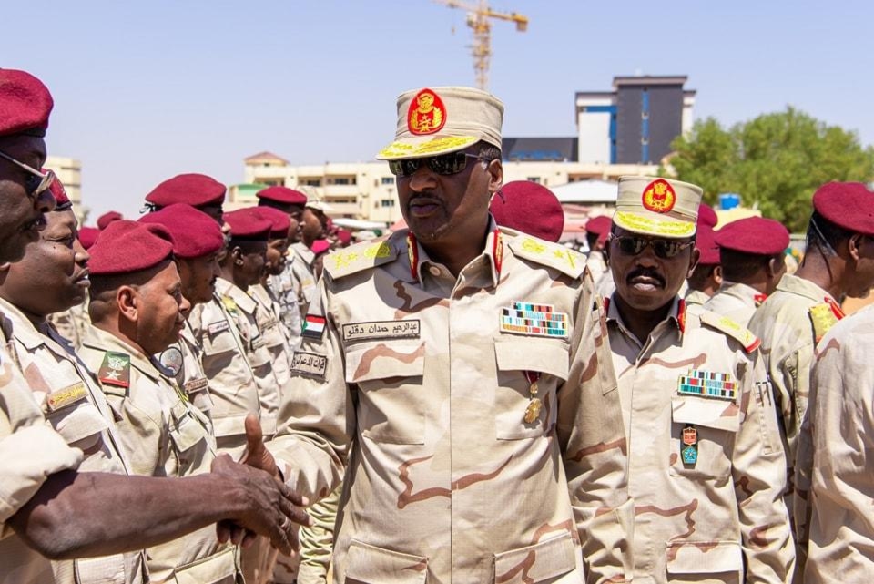 قناة إسرائيلية تكشف عن زيارات سرية لقيادات من الدعم السريع السوداني إلى تل أبيب