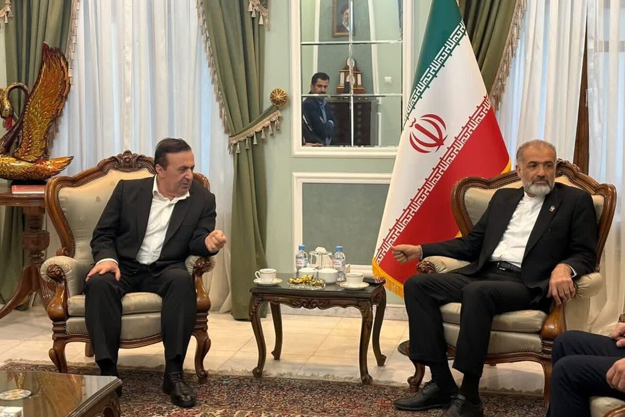 محافظ قزوين يؤكد ضرورة توسيع الشراكة الاقتصادية مع روسيا وتفعيل دور القطاع الخاص